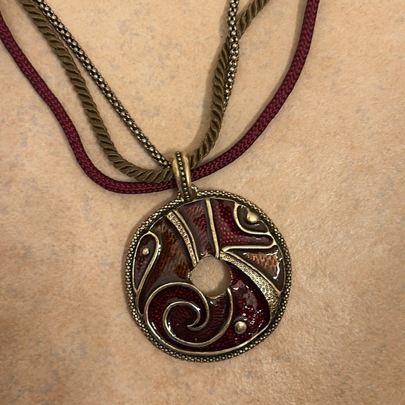 Necklace - Picture 2 of 3